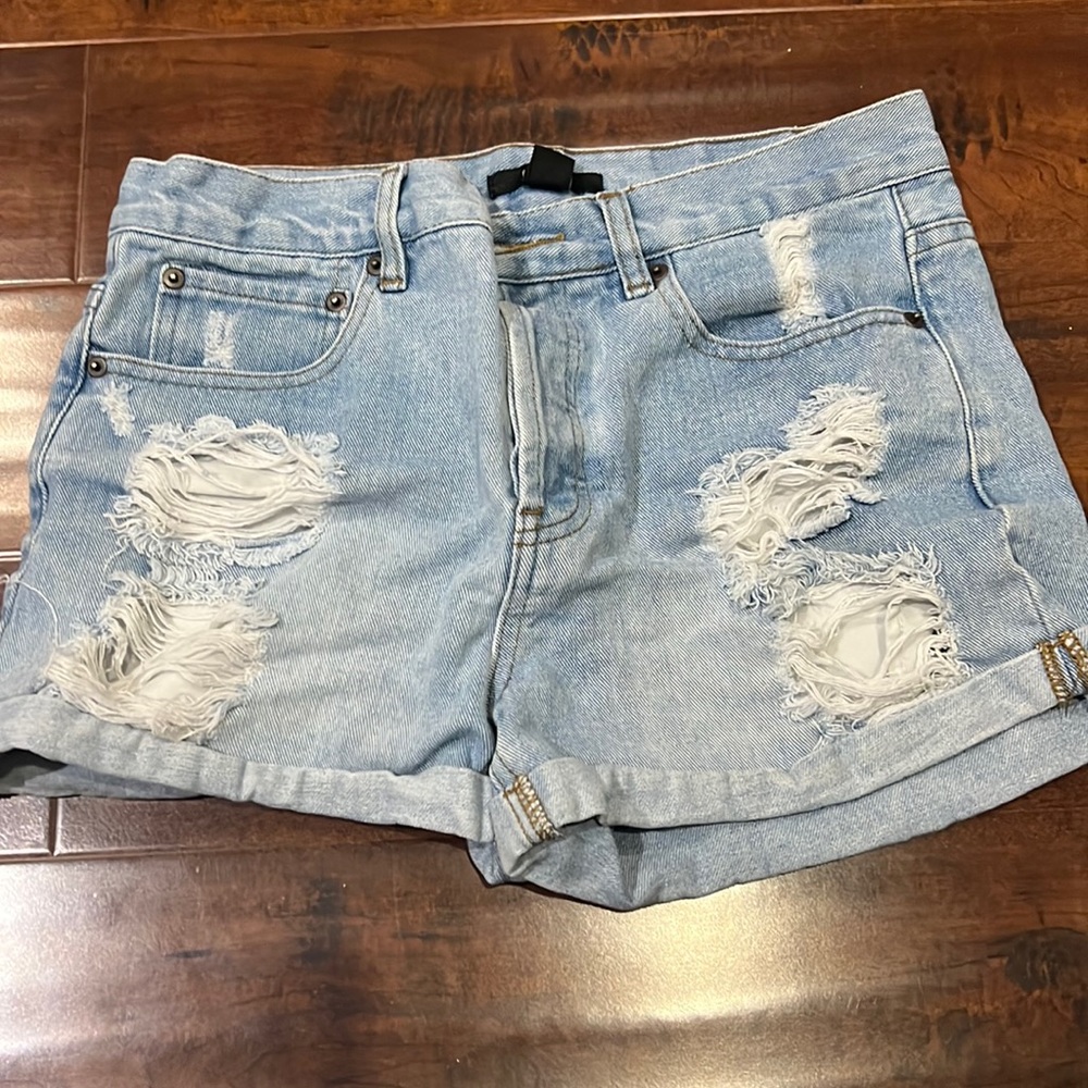 Summer ripped shorts
